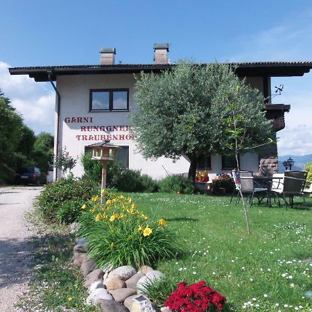 Garni Runggner Traubenhof Termeno Exterior foto